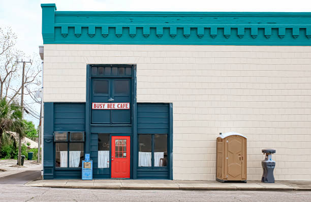 Portable Toilet Options We Offer in Rouse, CA